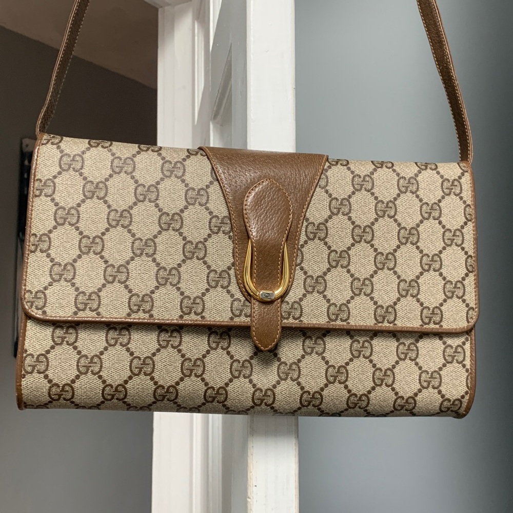 Authentic vintage Gucci brown signature crossbody, shoulder bag, and Cluch - Picture 4 of 17